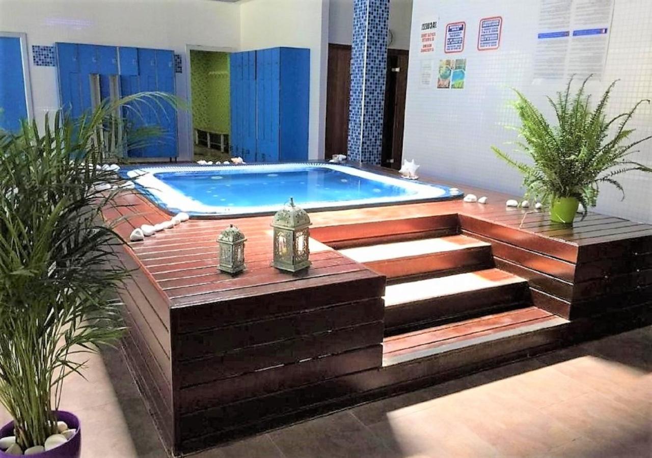 Familidays 020 Aqquaria Διαμέρισμα Σαλού Εξωτερικό φωτογραφία